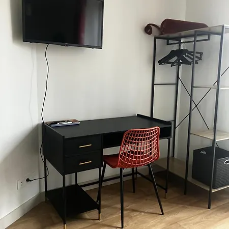 호텔 Pavillon Hugo - Maison Etape *