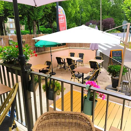 Отель Pavillon Hugo - Maison Etape