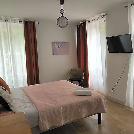 Ξενοδοχείο Pavillon Hugo - Maison Etape *