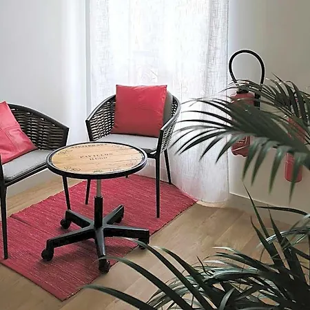 Pavillon Hugo - Maison Etape Nemours