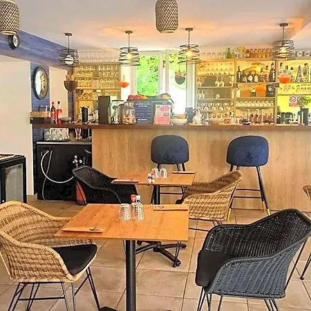 Ξενοδοχείο Pavillon Hugo - Maison Etape *