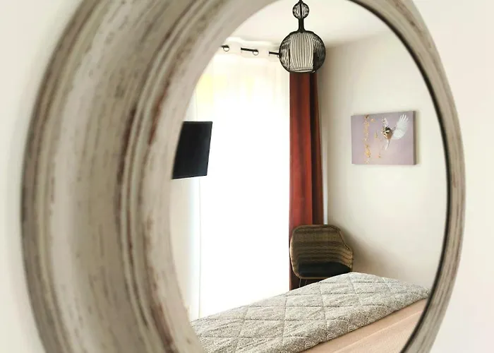 Hotel Pavillon Hugo - Maison Etape Nemours